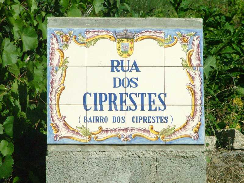 Ciprestes Placa.JPG